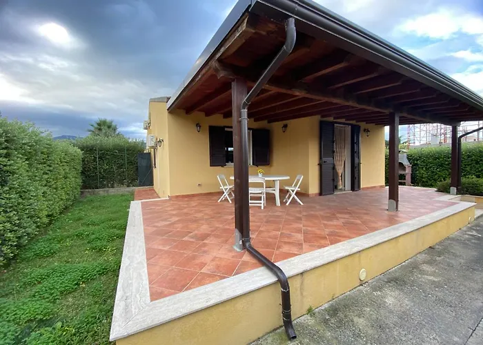 Villa Indipendente Le Coccinelle Beach Mare Piscina A 250 Mt Dal Mare Con Servizio Di Piscina A 400 Mt 12 K Da Cefalu