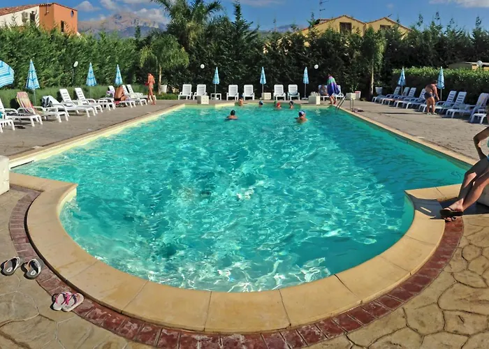 Villa Indipendente Le Coccinelle Beach Mare Piscina A 250 Mt Dal Mare Con Servizio Di Piscina A 400 Mt 12 K Da Cefalu