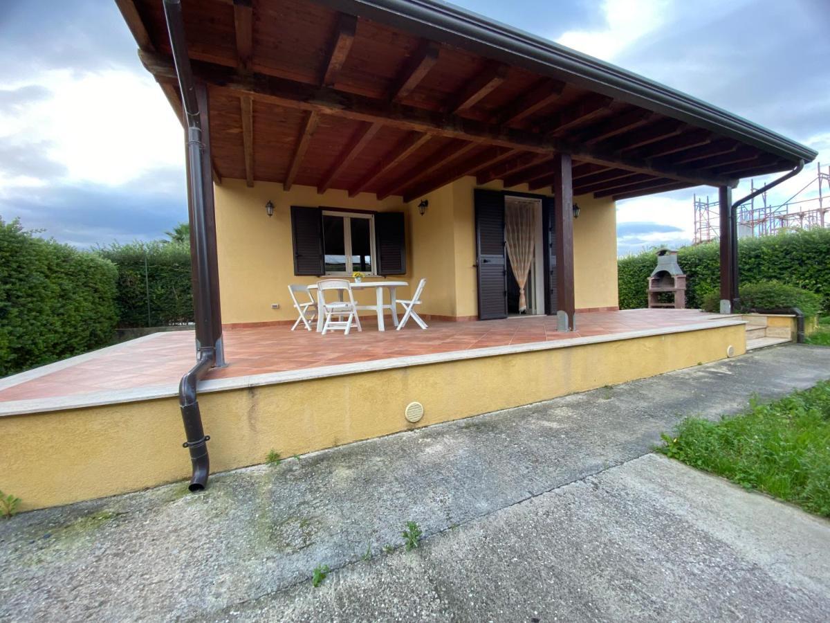 Casa de Férias Indipendente Le Coccinelle Mare Piscina A 250 Mt Dal Mare Con Servizio Di Piscina A 400 Mt 12 K Da Cefalu Campofelice Di Roccella