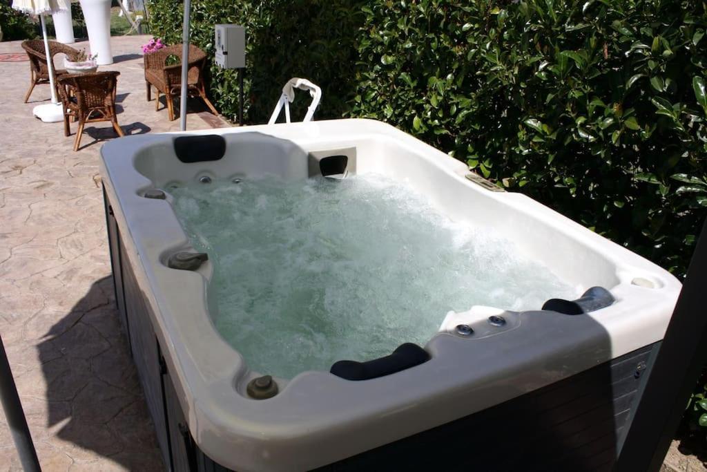 Indipendente Le Coccinelle Mare Piscina A 250 Mt Dal Mare Con Servizio Di Piscina A 400 Mt 12 K Da Cefalu Casa de Férias Campofelice Di Roccella