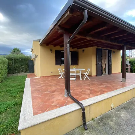 Villa Indipendente Le Coccinelle Beach Mare Piscina A 250 Mt Dal Mare Con Servizio Di Piscina A 400 Mt 12 K Da Cefalu Campofelice Di Roccella Exterior foto