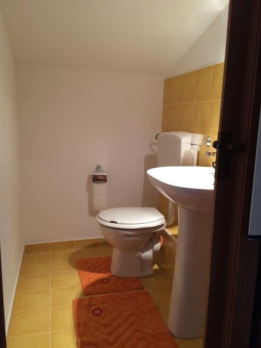 Le Coccinelle: Beachfront Retreat With Pool Access Near Cefalù * Campofelice Di Roccella