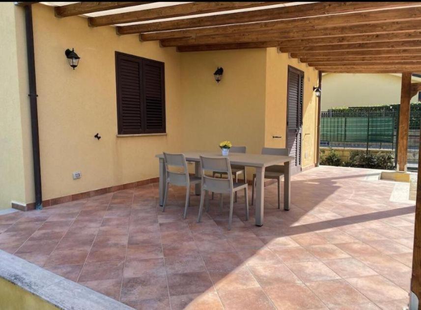 Le Coccinelle: Beachfront Retreat With Pool Access Near Cefalù * Campofelice Di Roccella
